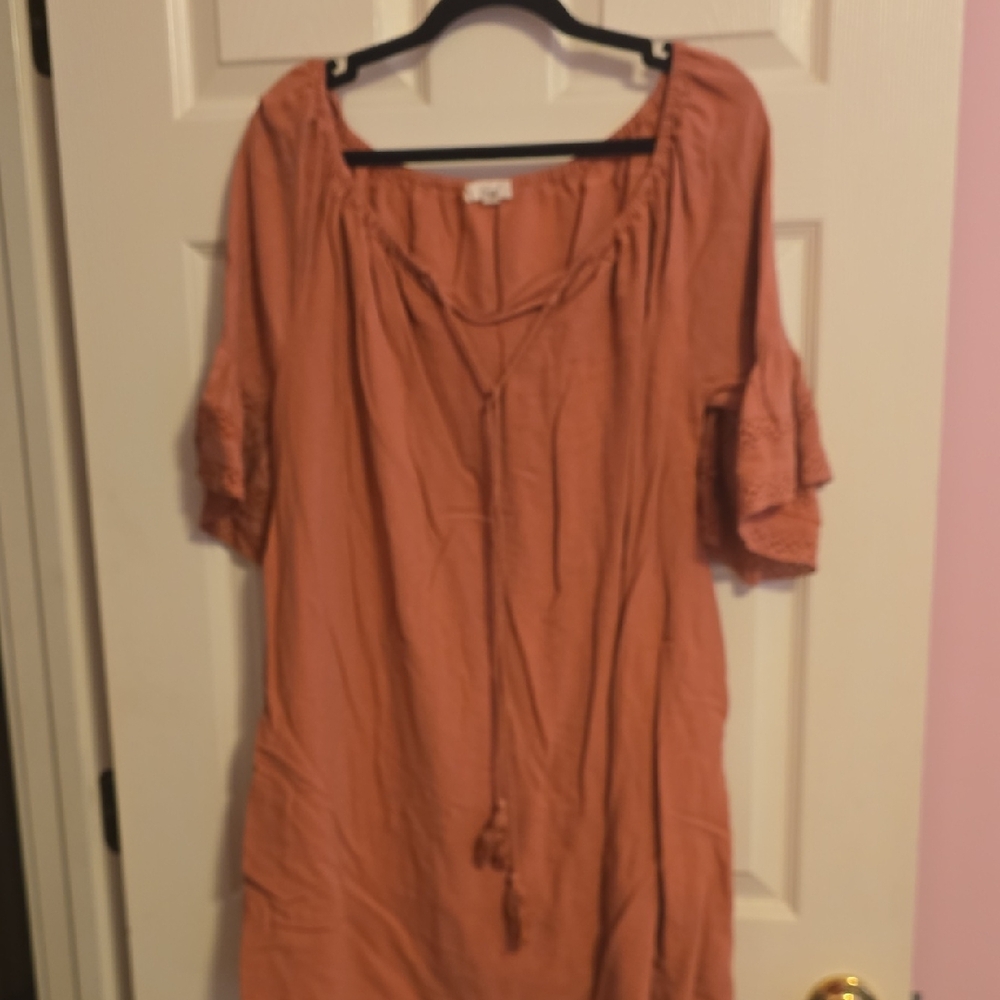 Easel Women's‎ Terracotta Tunic Top